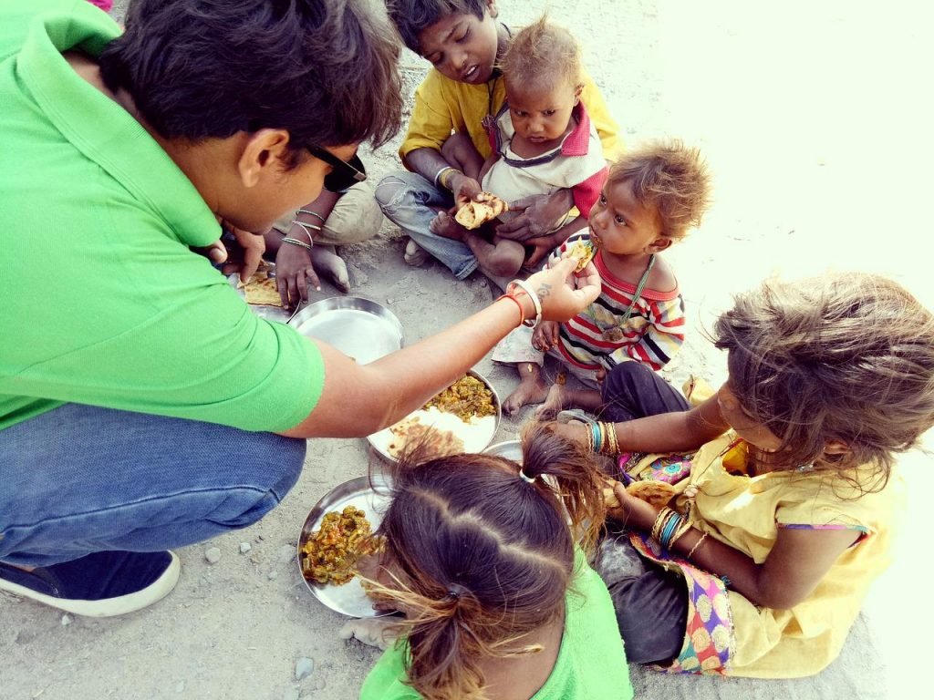 social work, hunger, charity work-2356009.jpg